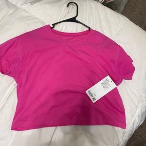 Lululemon Cates Tee Sonic Pink Size 6 NWT